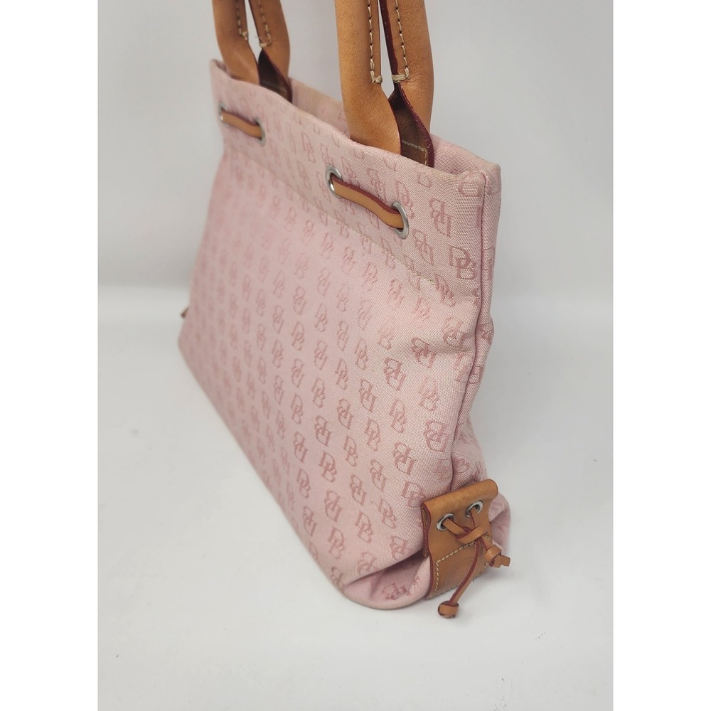 Dooney &Bourke Signature Tassel Tote Pink Monogram Canvas Tan Leather Trim - Picture 4 of 11